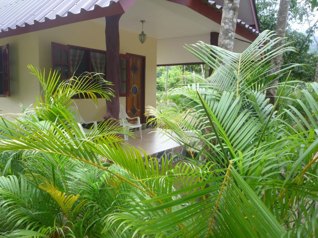 Khao Sok Holiday Resort Khao Sok National Park Exterior foto